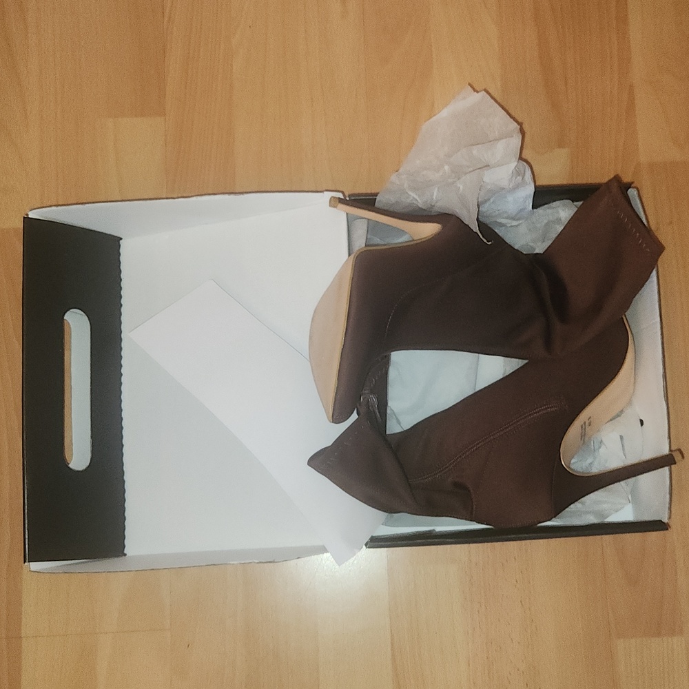 Womens shoes